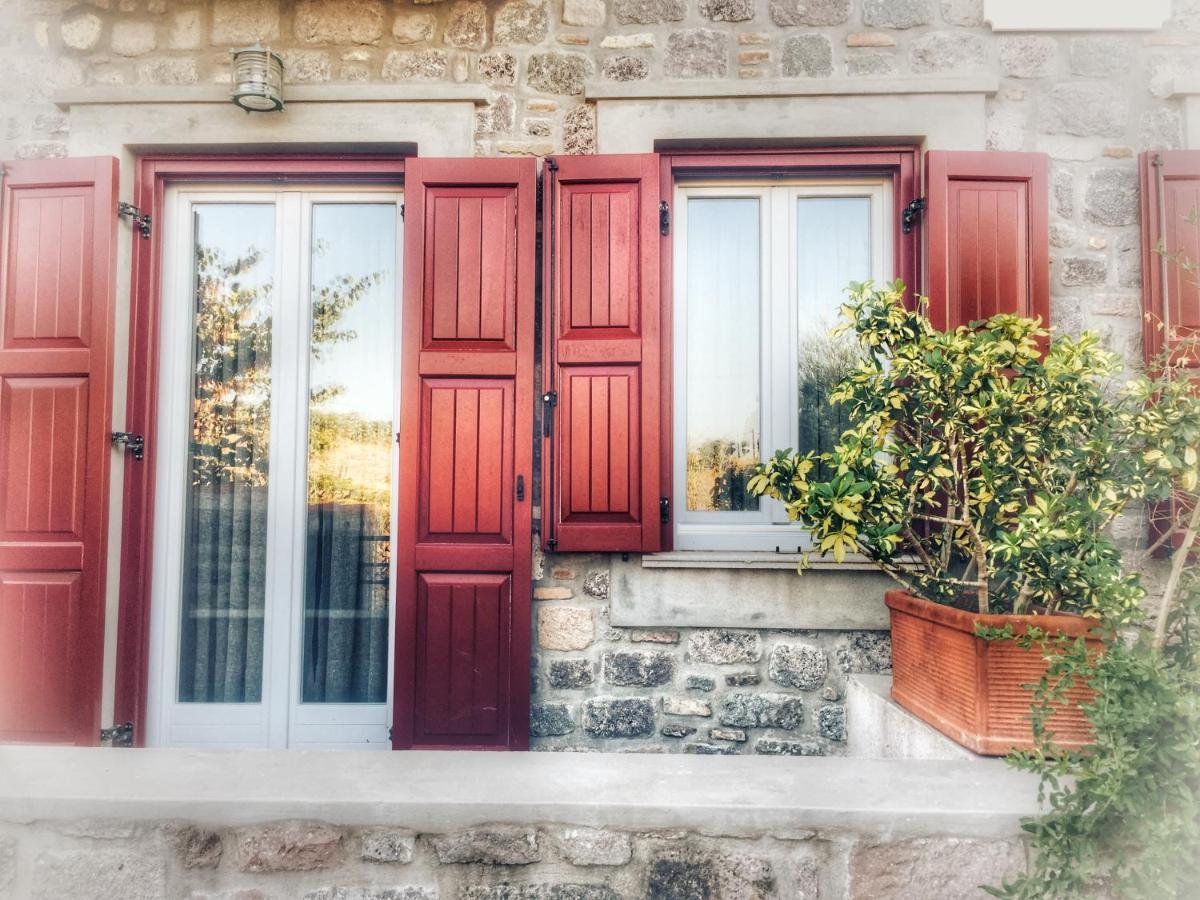 Heliades Maisonettes Mithimna Exterior foto