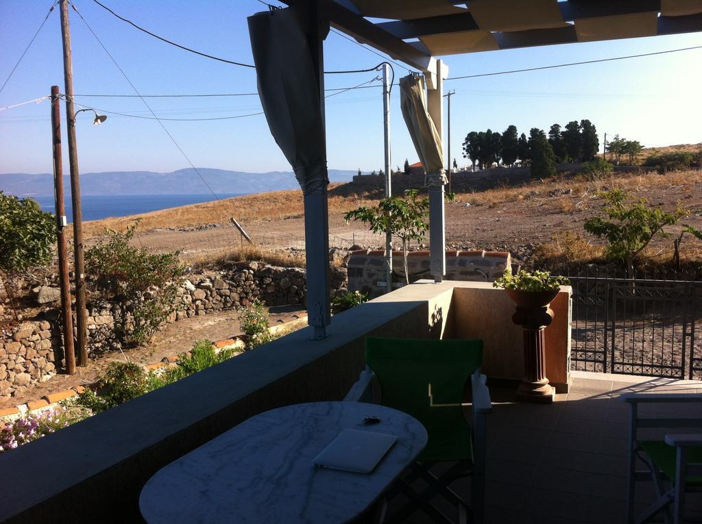 Heliades Maisonettes Mithimna Habitación foto